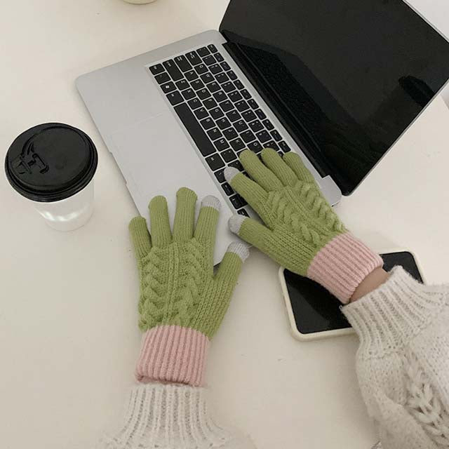 Gants Chauds Tricotés Par Câble